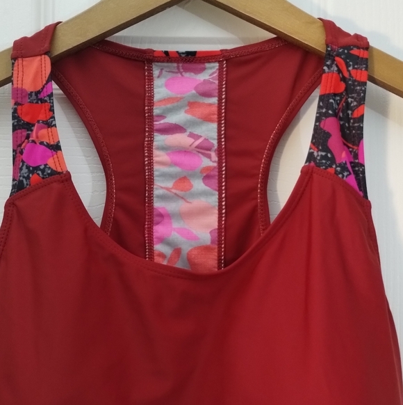 Plus Size Red/Patterned Racer Back Swim Top - Picture 6 of 12